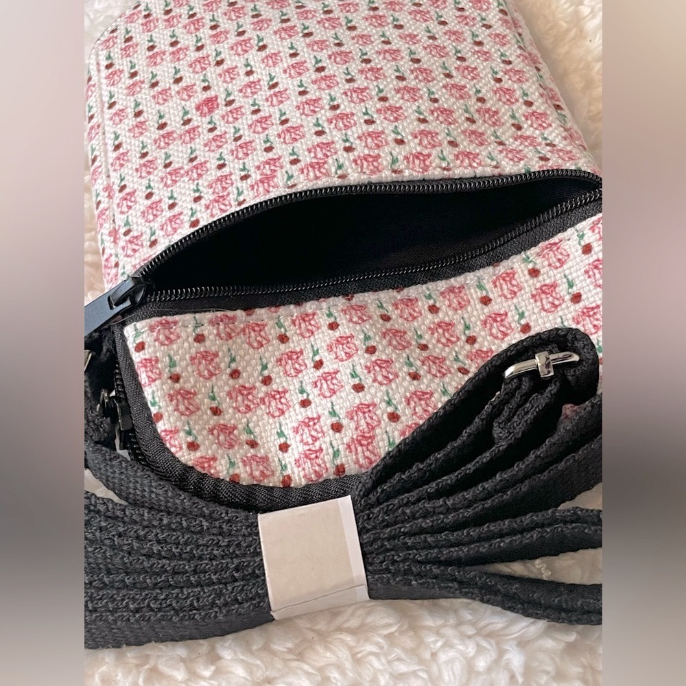 Disney’s Belle Character | Canvas Crossbody Bag - Picture 4 of 4